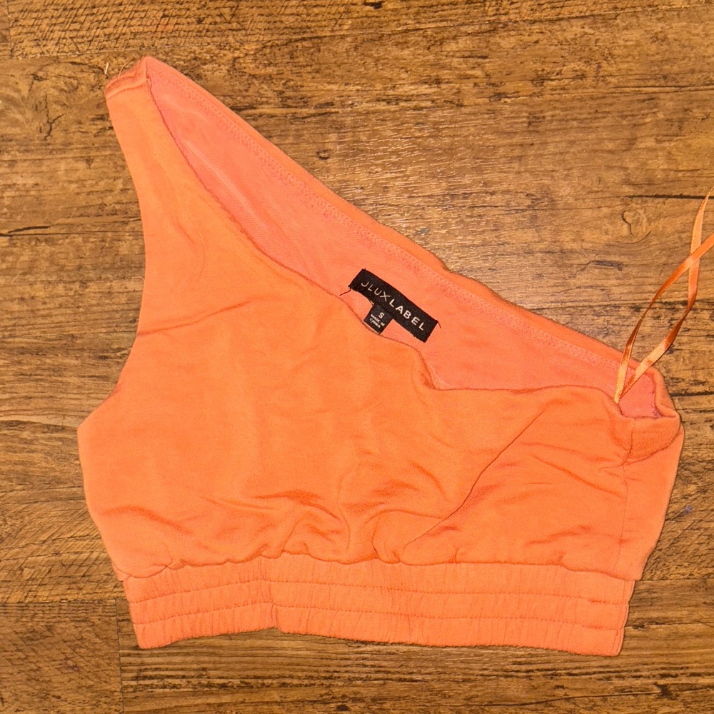 JLUX LABEL One Shoulder Crop